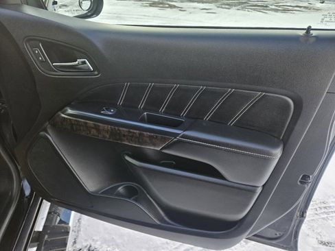 Certified 2021 GMC Canyon Denali image 9