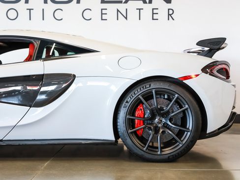 Used 2016 McLaren 570S Coupe RWD image 33