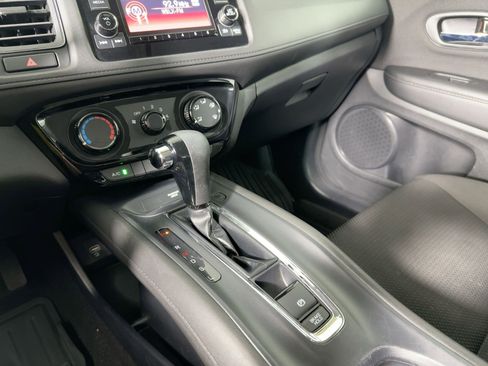 Used 2022 Honda HR-V LX image 16