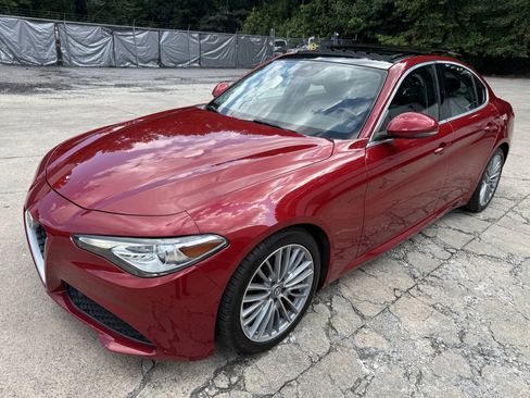 Used 2017 Alfa Romeo Giulia Ti w/ TI Lusso Light Wood Package RWD image 13