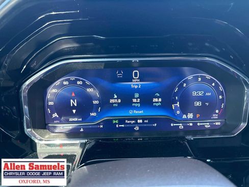 Used 2024 Chevrolet Silverado 1500 RST AWD/4WD image 12