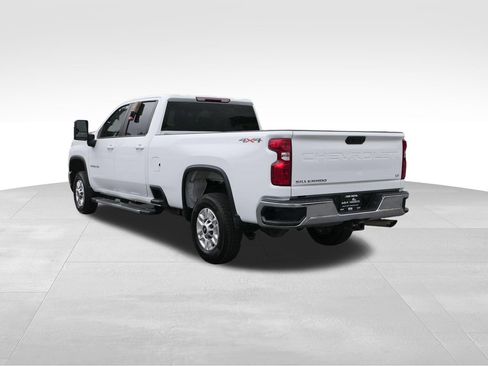 Used 2025 Chevrolet Silverado 2500 LT w/ Convenience Package AWD/4WD image 6