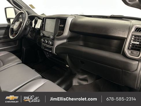 Used 2024 RAM 2500 Tradesman w/ Chrome Appearance Group image 28