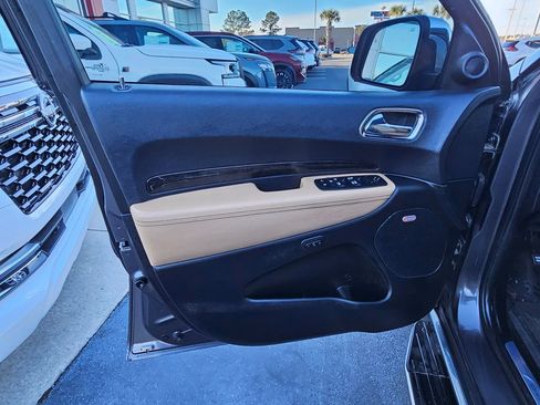 Used 2016 Dodge Durango Citadel w/ Premium Entertainment Group image 17