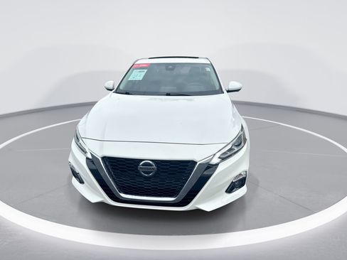 Used 2021 Nissan Altima 2.5 Platinum AWD/4WD image 9