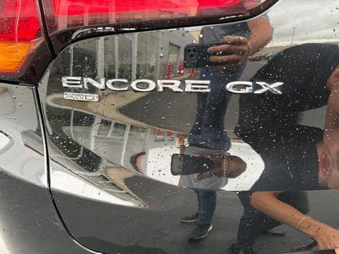 Used 2023 Buick Encore GX Essence w/ Experience Buick Package AWD/4WD image 9