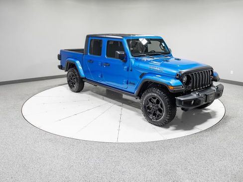 Used 2021 Jeep Gladiator Sport AWD/4WD image 32