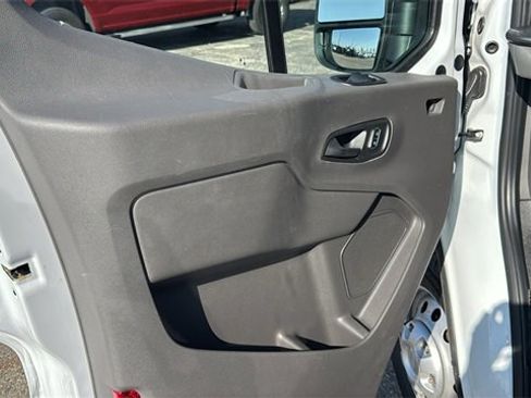 Certified 2024 Ford Transit 250 Low Roof AWD w/ Exterior Upgrade Package image 7