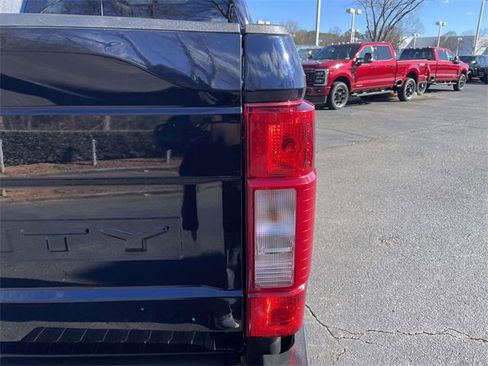 Certified 2021 Ford F250 Lariat w/ Lariat Ultimate Package image 36