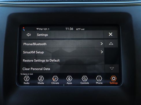 Used 2021 Jeep Cherokee Latitude Lux w/ Sun & Sound Group image 10