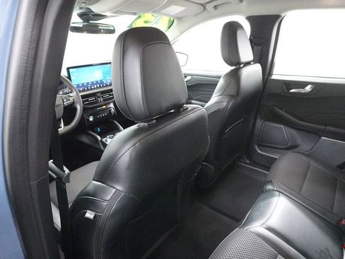 Used 2023 Ford Escape SE image 25