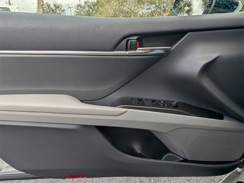 Certified 2024 Toyota Camry SE w/ Convenience Package image 26