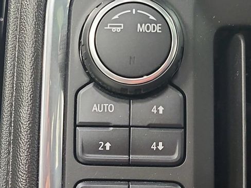 Used 2020 Chevrolet Silverado 1500 RST w/ Rally Edition AWD/4WD image 27