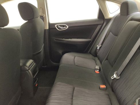 Used 2019 Nissan Sentra SV image 18