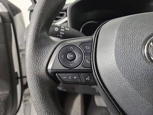 Used 2025 Toyota RAV4 XLE AWD/4WD image 23