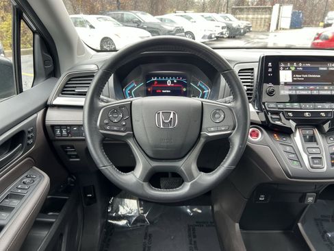 Used 2023 Honda Odyssey EX-L image 16