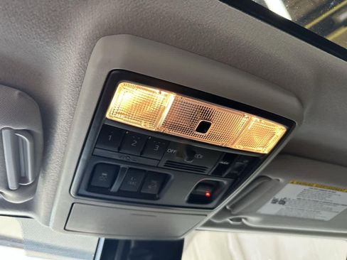 Used 2020 Toyota 4Runner Limited image 21