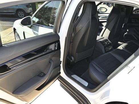 Used 2024 Porsche Panamera 4 image 29