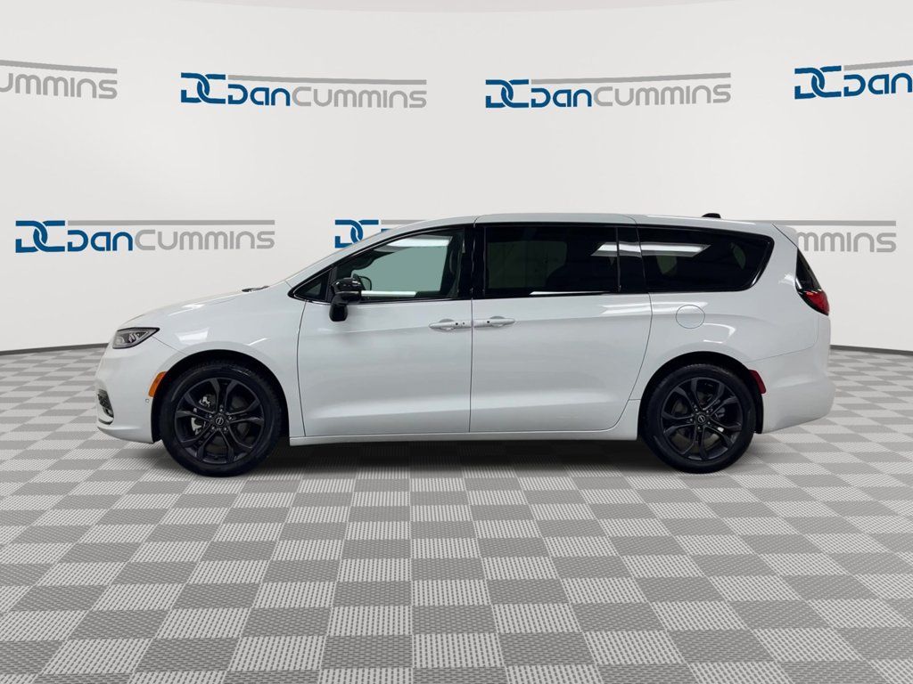 New 2026 Chrysler Pacifica Select FWD image 5