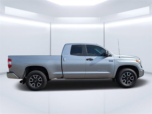 Used 2014 Toyota Tundra SR5 image 2