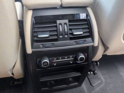 Used 2018 BMW X5 xDrive40e image 17