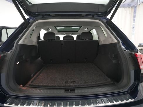 Used 2021 Volkswagen Tiguan SEL image 10