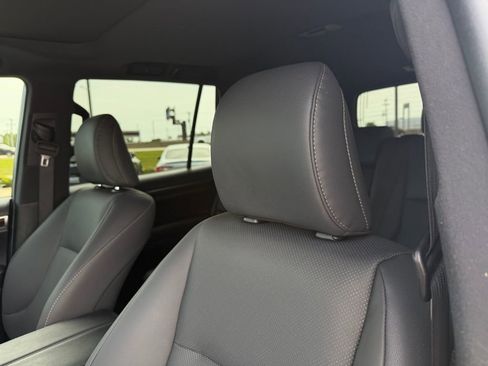 Used 2023 Lexus GX 460 Premium w/ Premium Plus Package AWD/4WD image 11