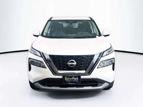 Used 2023 Nissan Rogue SV AWD/4WD image 2