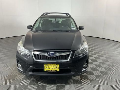 Used 2016 Subaru Crosstrek 2.0i Premium AWD/4WD image 2