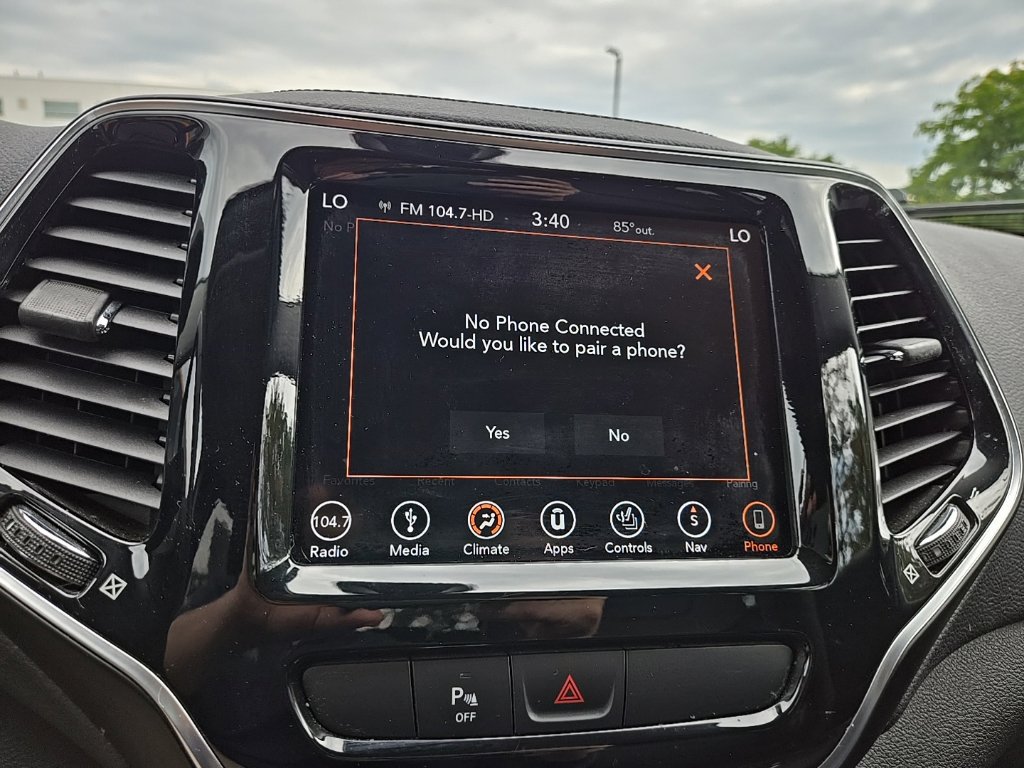Used 2019 Jeep Cherokee Limited AWD/4WD image 24
