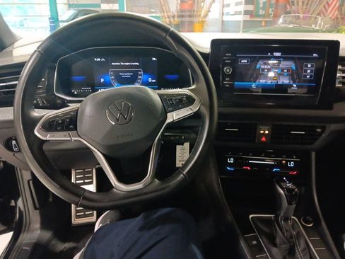 Used 2025 Volkswagen Jetta Sport FWD image 5