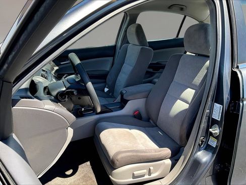 Used 2009 Honda Accord LX-P image 19