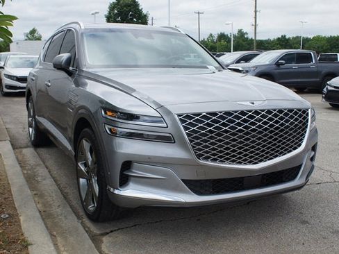 Used 2023 Genesis GV80 2.5T w/ Prestige Package AWD/4WD image 3