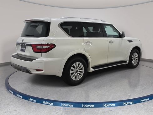 Used 2024 Nissan Armada SV AWD/4WD image 6