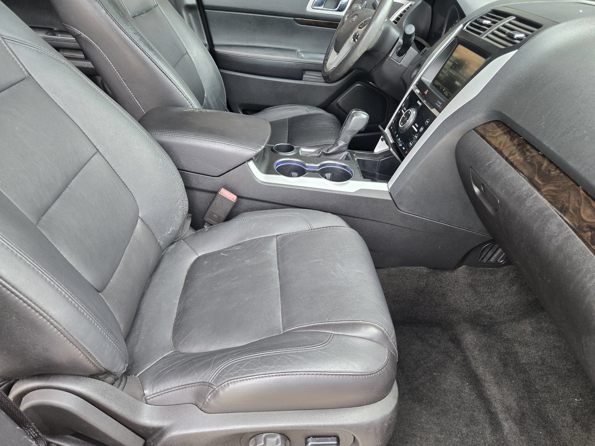 Used 2015 Ford Explorer Limited FWD image 13