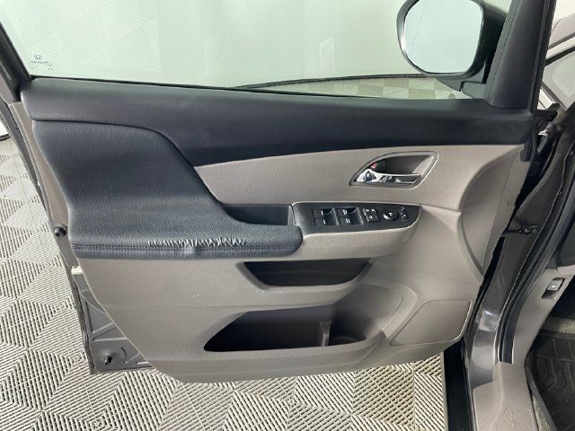 Used 2014 Honda Odyssey EX-L image 15