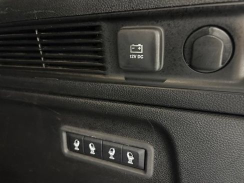 Used 2024 Jeep Wagoneer L Series III w/ Flexible Seating Group AWD/4WD image 13