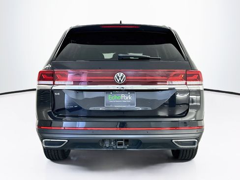 Used 2025 Volkswagen Atlas SE AWD/4WD image 7