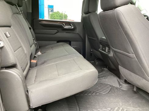 Used 2024 Chevrolet Silverado 2500 LT AWD/4WD image 5
