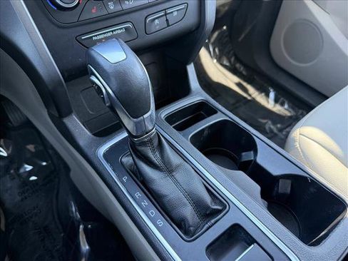 Used 2018 Ford Escape SEL image 16