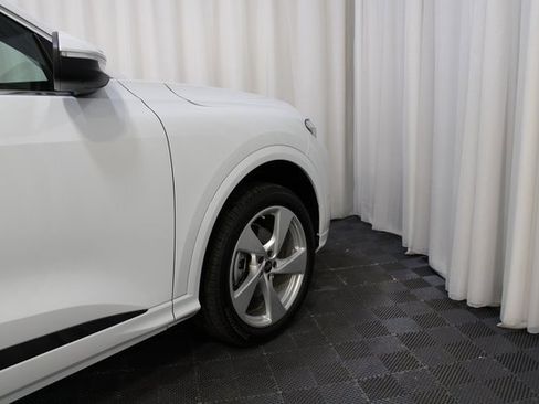 New 2025 Audi Q5 Premium Plus image 21