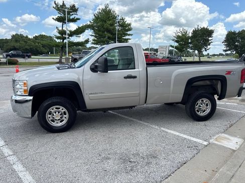 Used 2007 Chevrolet Silverado 2500 LT w/ Suspension Package, Off-Road AWD/4WD image 16