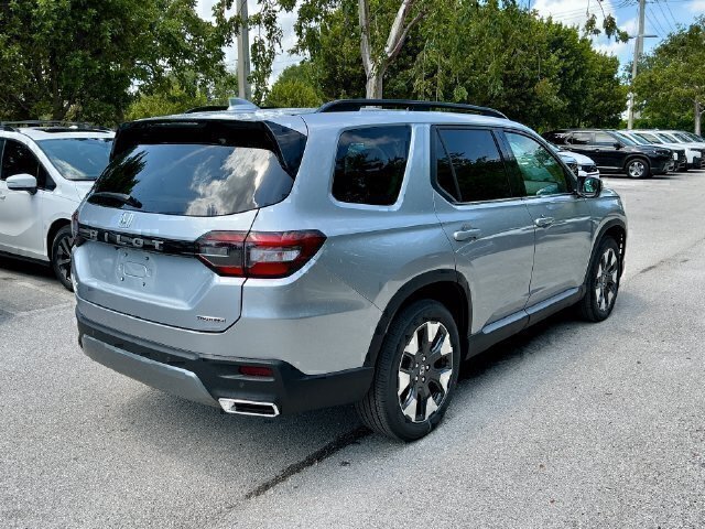New 2026 Honda Pilot Touring image 6