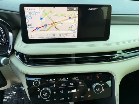 Used 2022 INFINITI QX60 Luxe w/ Cargo Package FWD image 16
