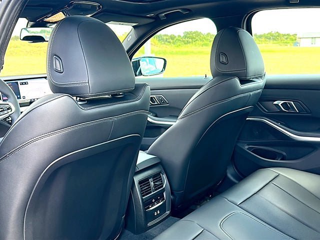 New 2026 BMW 330i Sedan w/ M Sport Package RWD image 46
