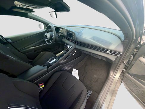 New 2026 Hyundai Elantra Sport FWD image 21