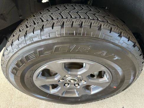 Certified 2025 Ford Bronco Big Bend image 7