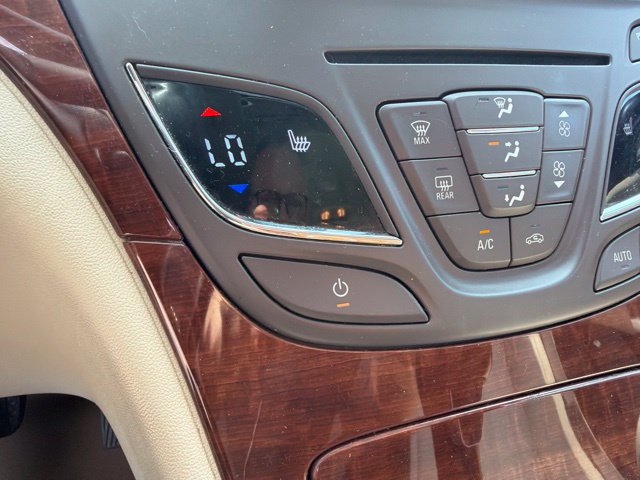Used 2014 Buick Regal FWD image 23