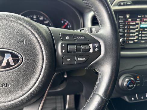 Used 2016 Kia Sorento SX FWD image 19