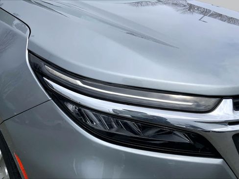 Used 2023 Chevrolet Equinox LT AWD/4WD image 28